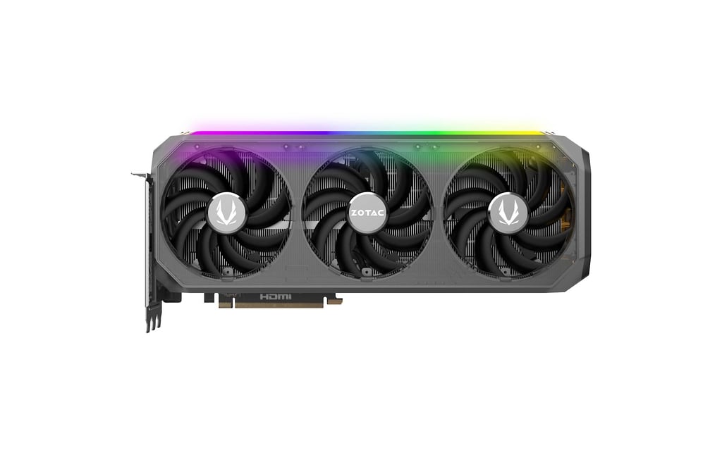 Zoom sur le système de refroidissement IceStorm et le design premium de la ZOTAC RTX 5090 AMP Extreme Infinity 32GB GDDR7, pensée pour les PC gamers exigeants en Algérie